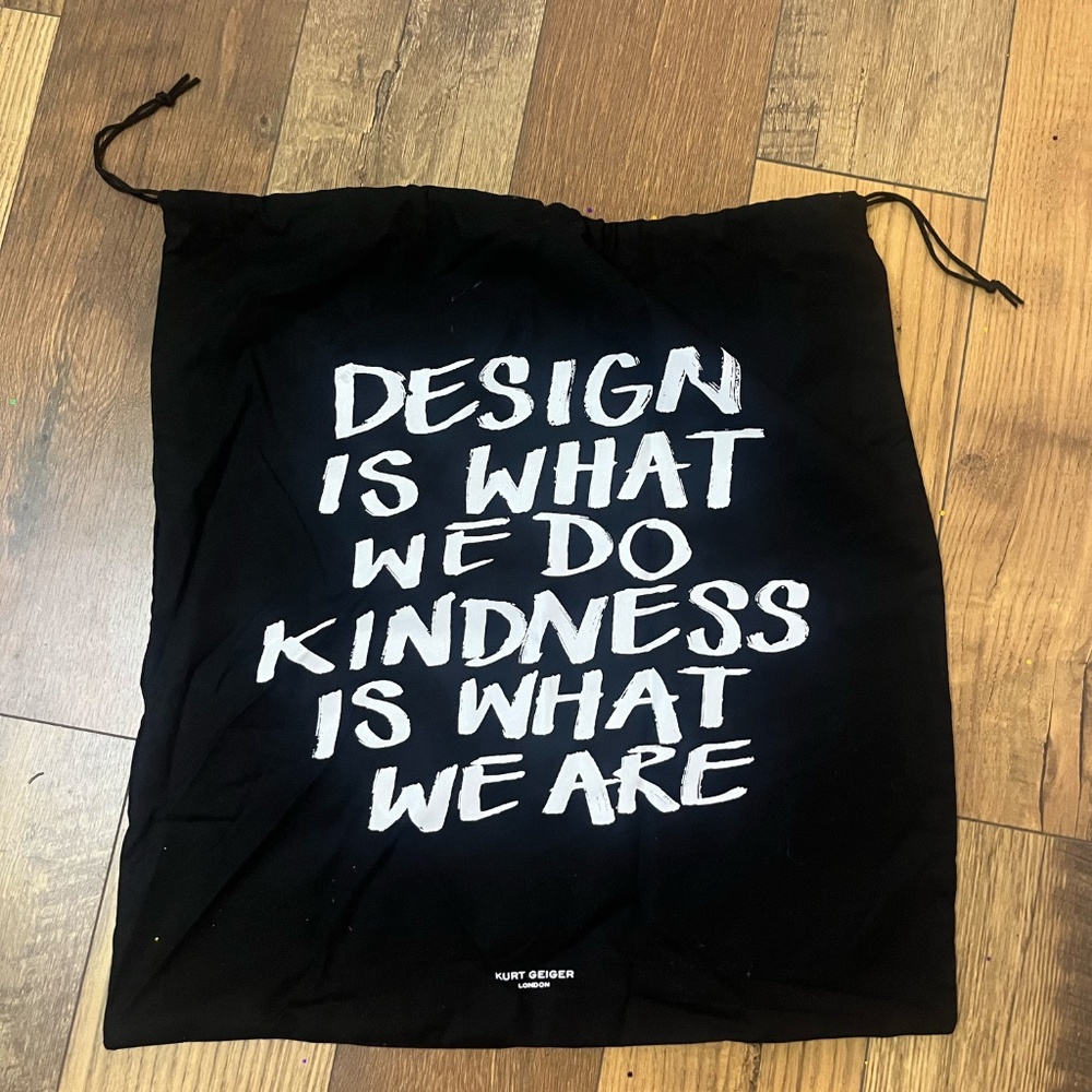 Lg Kurt G Drawstring Bag